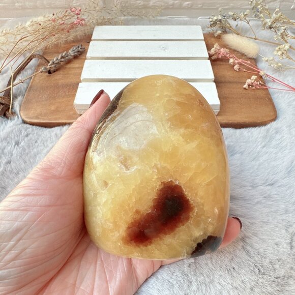 Beautiful Septarian Free Form - Picture 2 of 6